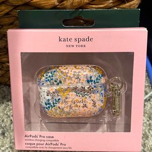Kate Spade ♠️ airpod pro case NWT in box